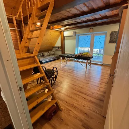 House By The Sea Nyaraló *