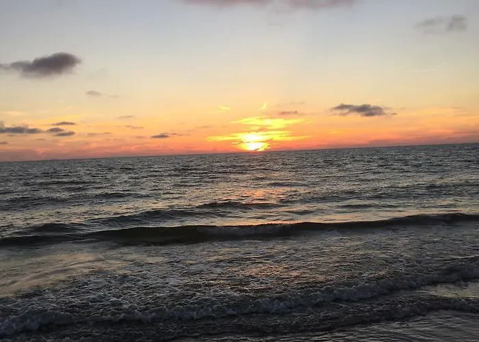 House By The Sea Nyaraló *